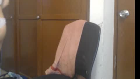 Snapshot of apolosbitch chatting on October 2025 10:27:02 PM Nix online show from October 2025 10:27:02 PM