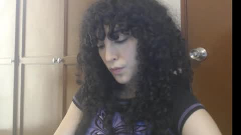 Snapshot of apolosbitch chatting on October 2025 03:32:01 PM Nix online show from October 2025 03:32:01 PM