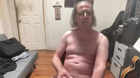 Apostrphy online show from April 2026 09:48:01 PM