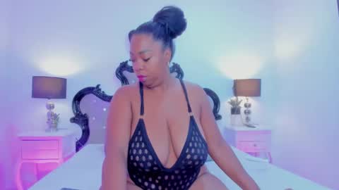 Snapshot of apotheosicass chatting on February 2026 12:19:01 PM KARLA online show from February 2026 12:19:01 PM