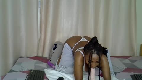 Apple queen online show from February 2026 01:04:01 AM