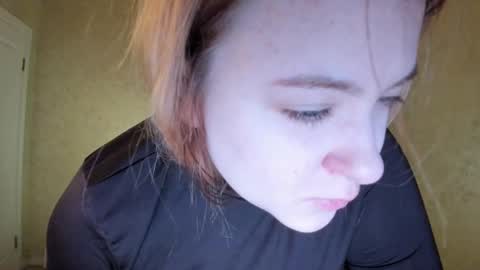 appleyummybuns online show from March 2026 04:25:01 AM