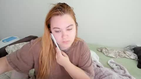 appleyummybuns online show from June 2026 07:28:01 AM