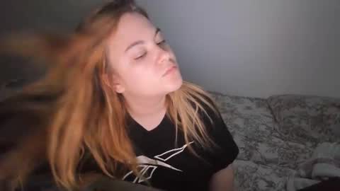 appleyummybuns online show from July 2026 08:53:02 AM