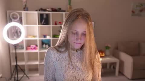 Snapshot of appr0ved chatting on October 2025 04:18:01 PM REYNA my friend online show from October 2025 04:18:01 PM