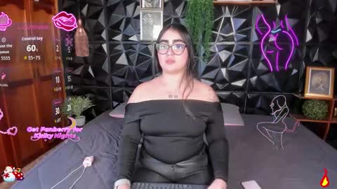 apprilfoxx online show from January 2026 03:14:02 PM