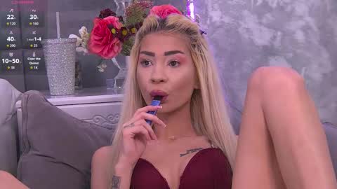 Snapshot of apri_licious chatting on February 2026 08:01:02 PM April online show from February 2026 08:01:02 PM