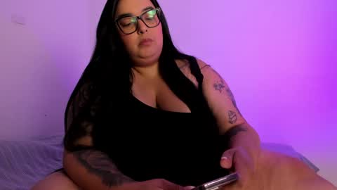 Snapshot of apriilpeach_ chatting on January 2025 09:18:02 PM Maria online show from January 2025 09:18:02 PM