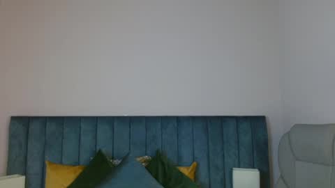 Snapshot of april__bunny chatting on December 2024 02:26:01 AM April Bunny online show from December 2024 02:26:01 AM