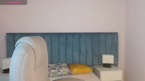 Snapshot of april__bunny chatting on December 2024 02:45:02 AM April Bunny online show from December 2024 02:45:02 AM