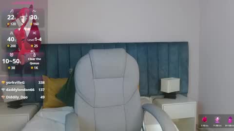 Snapshot of april__bunny chatting on December 2024 01:29:01 AM April Bunny online show from December 2024 01:29:01 AM