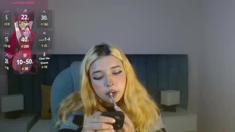 Snapshot of april__bunny chatting on December 2024 06:38:02 PM April Bunny online show from December 2024 06:38:02 PM