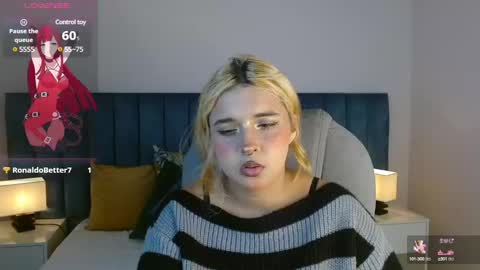 Snapshot of april__bunny chatting on February 2025 07:05:01 PM April Bunny online show from February 2025 07:05:01 PM