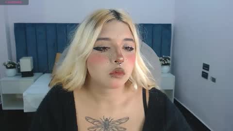 Snapshot of april__bunny chatting on November 2025 07:59:02 PM April Bunny online show from November 2025 07:59:02 PM