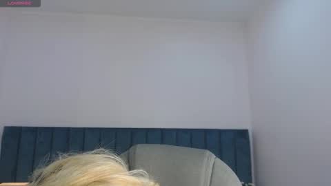 Snapshot of april__bunny chatting on January 2026 07:06:02 PM April Bunny online show from January 2026 07:06:02 PM