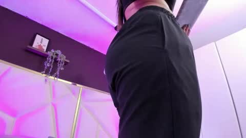 April online show from November 2025 11:20:01 AM