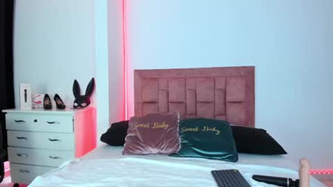 april collinsxx online show from July 2026 08:11:02 PM