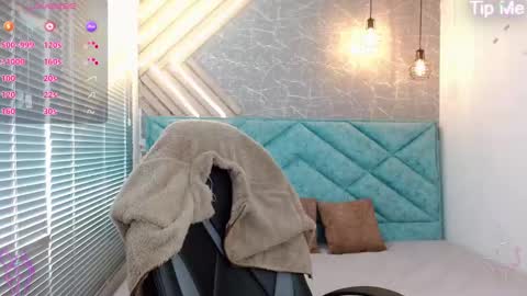  April  online show from February 2025 01:00:02 PM