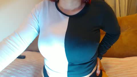 Snapshot of april_harrys chatting on January 2025 04:43:02 PM April online show from January 2025 04:43:02 PM