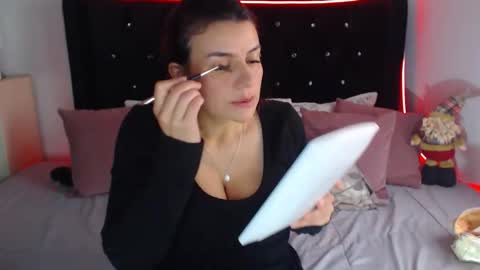 Snapshot of april_harrys chatting on December 2025 12:35:02 PM April online show from December 2025 12:35:02 PM