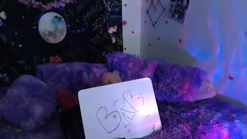 Snapshot of april_l6 chatting on January 2025 08:40:01 PM april_l6 online show from January 2025 08:40:01 PM