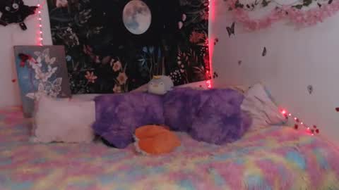 april_l6 online show from April 2026 11:18:01 PM