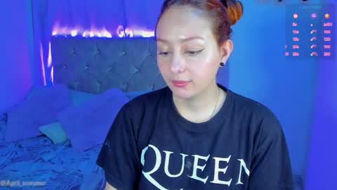 Snapshot of april_sommers chatting on November 2025 08:08:02 AM April online show from November 2025 08:08:02 AM