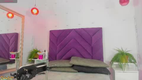 aprilberri online show from July 2026 03:35:01 AM