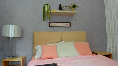 AprilBom online show from March 2026 03:59:02 PM