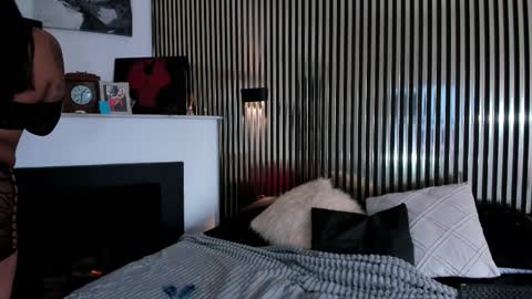 AprilBom online show from March 2026 12:11:01 PM