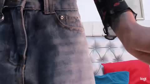 APRIL online show from December 2024 01:08:01 AM