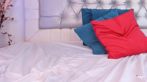 APRIL online show from December 2024 09:40:02 PM