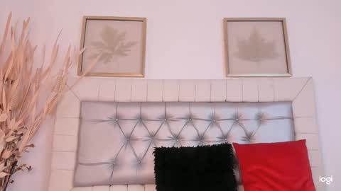 APRIL online show from January 2025 07:02:02 PM