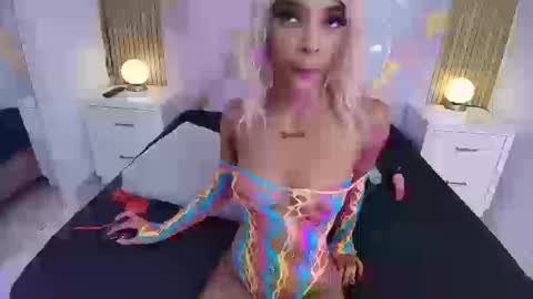 aprillross online show from March 2026 04:01:01 PM