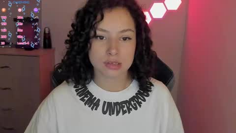 Snapshot of aqua_emilly chatting on February 2025 02:30:01 AM aqua emilly online show from February 2025 02:30:01 AM