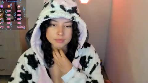 Snapshot of aqua_emilly chatting on September 2025 12:10:01 AM aqua emilly online show from September 2025 12:10:01 AM