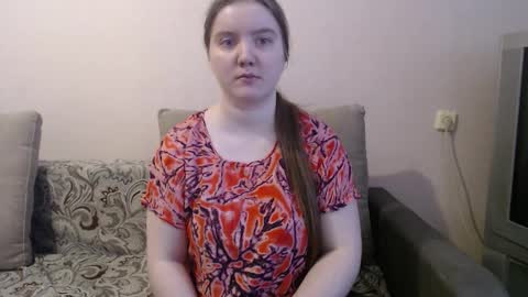 Josefin online show from March 2026 03:11:01 AM