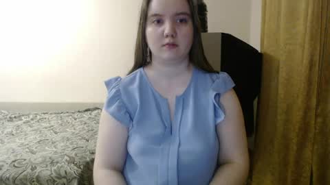 Josefin online show from April 2026 03:58:01 PM