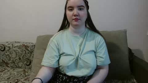 Josefin online show from May 2026 06:29:01 AM