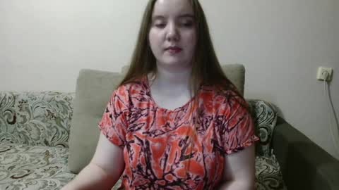 Josefin online show from May 2026 05:42:02 PM