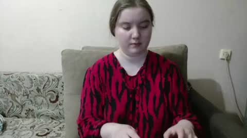 Josefin online show from June 2026 04:31:01 PM