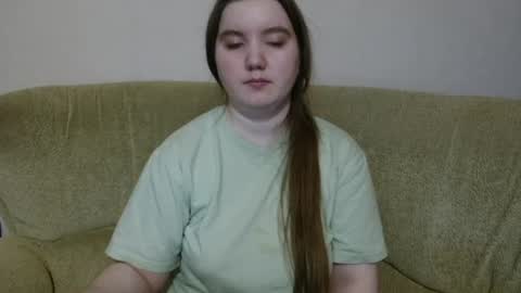 Josefin online show from June 2026 01:15:02 PM