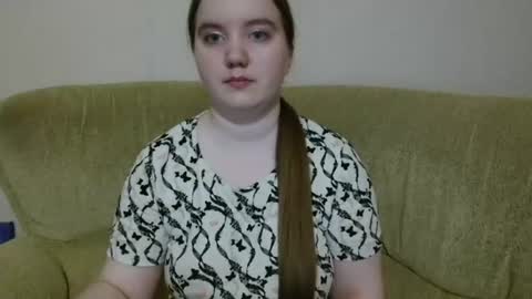 Josefin online show from June 2026 01:37:02 PM