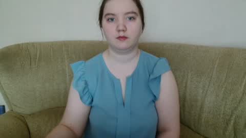 Josefin online show from June 2026 01:52:01 AM