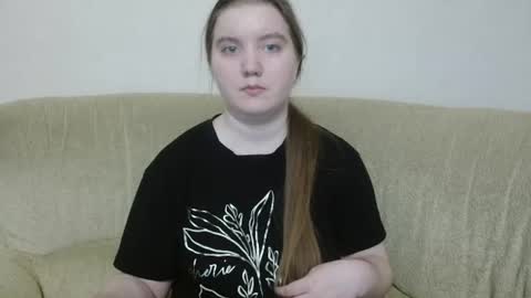 Josefin online show from July 2026 07:04:02 AM
