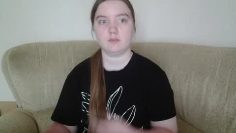 Josefin online show from July 2026 04:38:01 AM