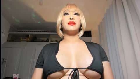 Alicia online show from September 2025 08:19:01 PM