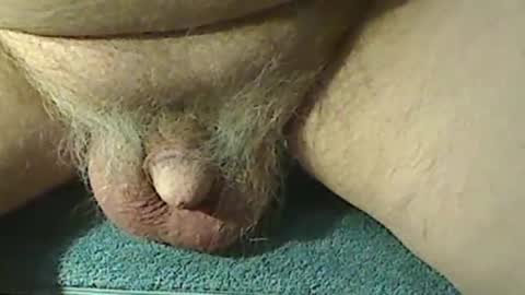 Snapshot of aquietoldman chatting on December 2025 12:29:02 AM aquietoldman online show from December 2025 12:29:02 AM