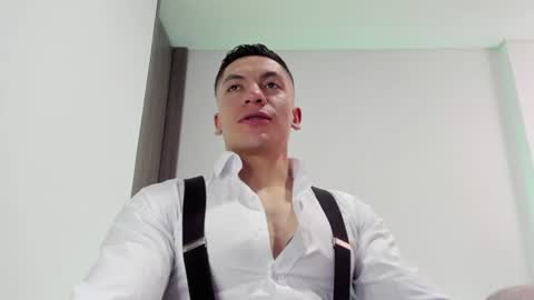 Jonathan online show from July 2026 06:14:02 PM