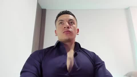 Jonathan online show from July 2026 07:17:02 PM